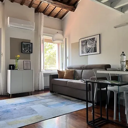 アパート Le Petit Loft フェラーラ